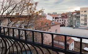 Красив апартамент с отлична локация - Синята Мишка